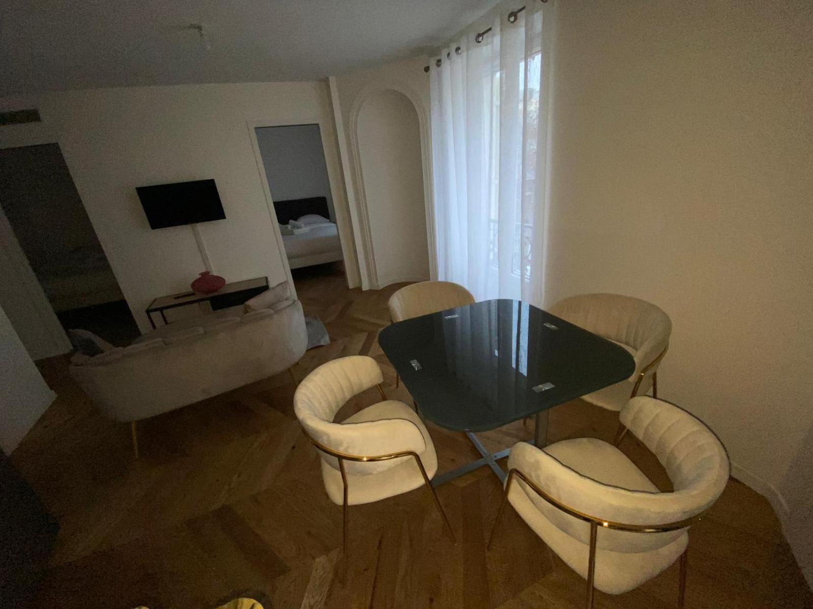 3 Pieces 55m2 Proche Metro - 15 - 4p - Flat-guest Appartement Parijs