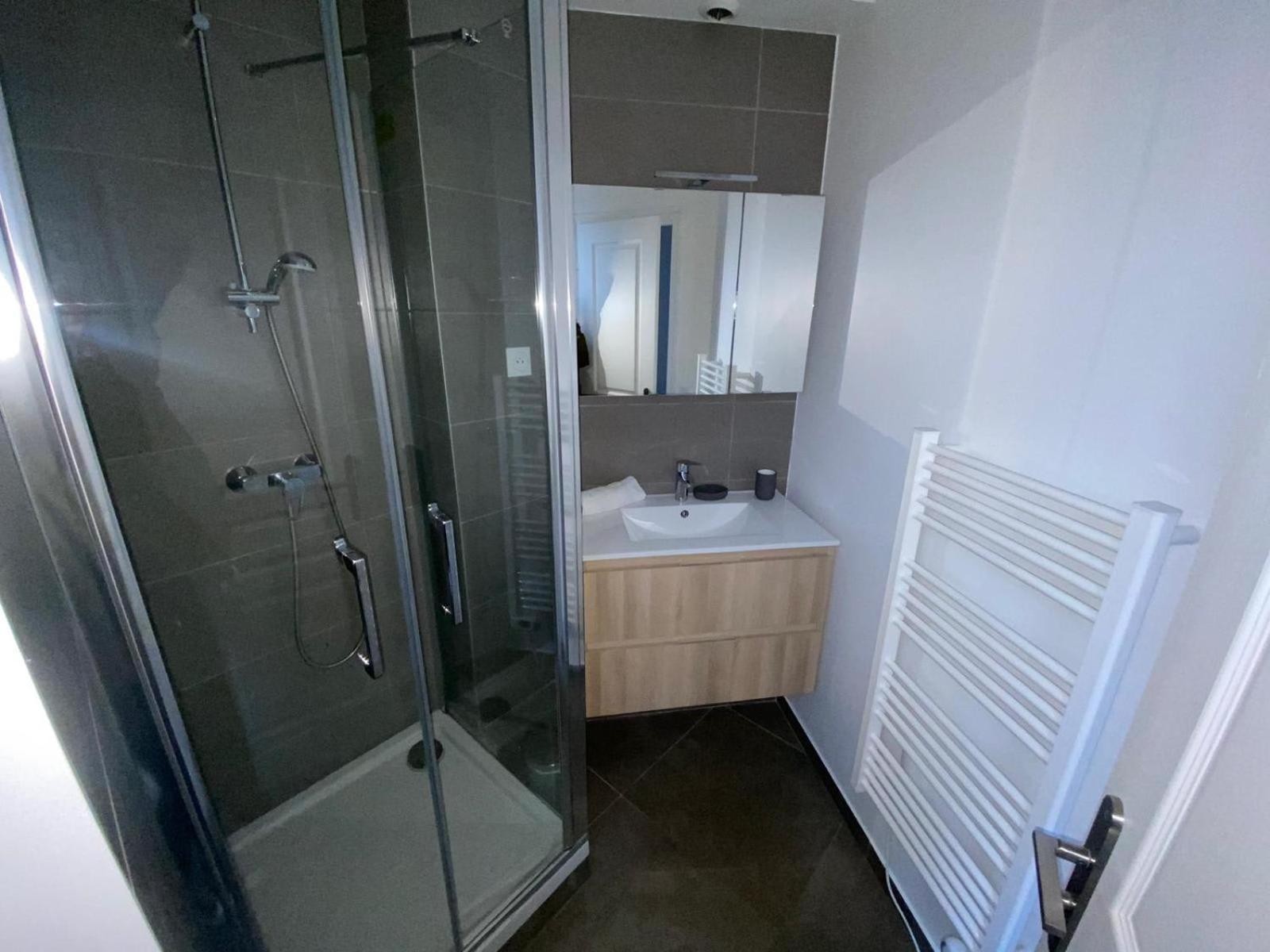 3 Pieces 55m2 Proche Metro - 15 - 4p - Flat-guest Appartement *